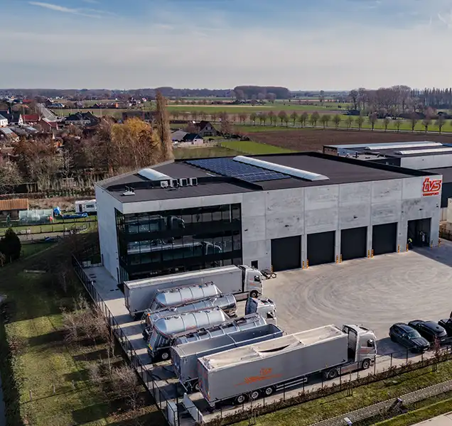 Zonnepanelen op bedrijfsgebouw